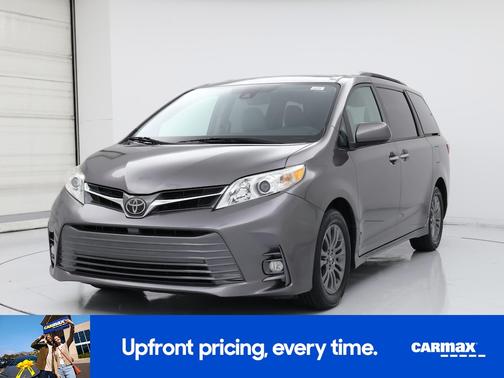 2018 Toyota Sienna XLE