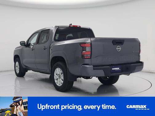 Gray 2022 Nissan Frontier SV