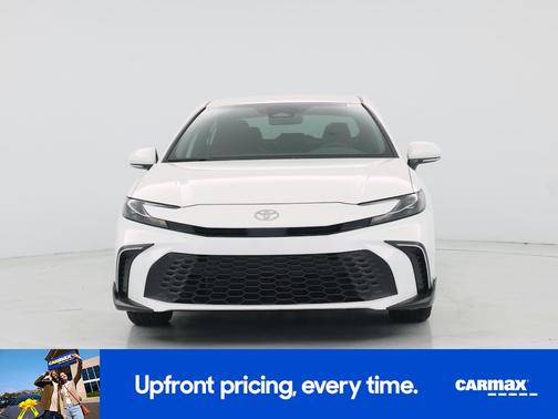 White 2025 Toyota Camry SE