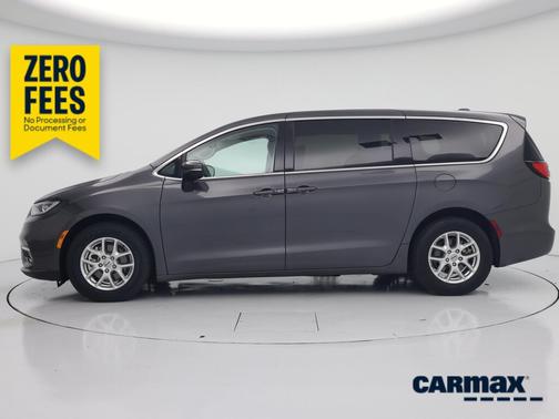 Gray 2023 Chrysler Pacifica Touring L