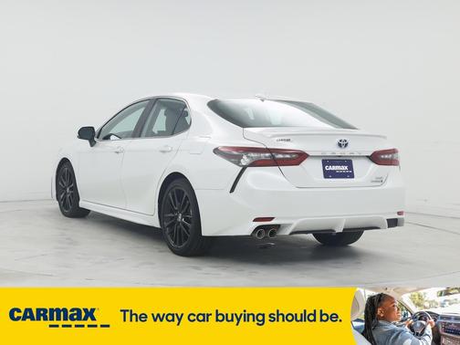 2022 Toyota Camry Hybrid XSE