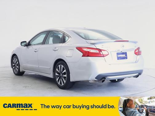 2017 Nissan Altima SV