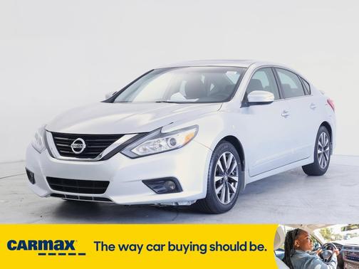2017 Nissan Altima SV