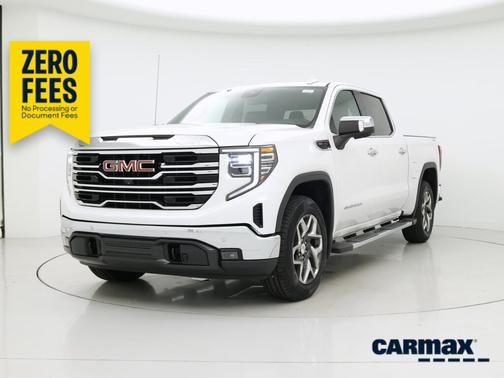 White 2023 GMC Sierra 1500 SLT