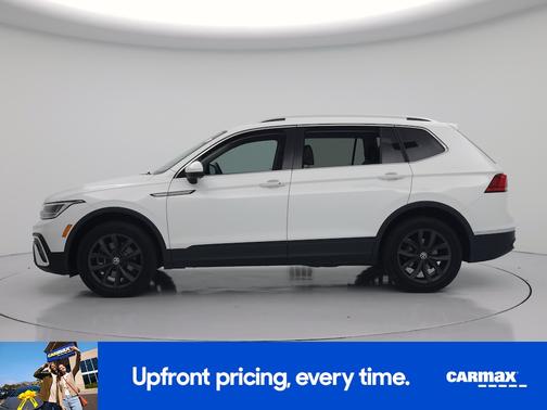 White 2024 Volkswagen Tiguan SE