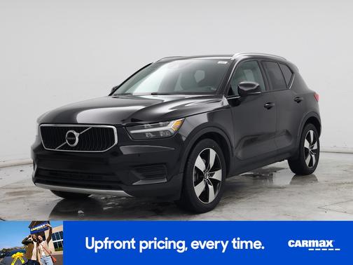 2020 Volvo XC40 T5 Momentum