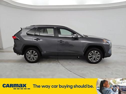 2022 Toyota RAV4 Hybrid XLE Premium