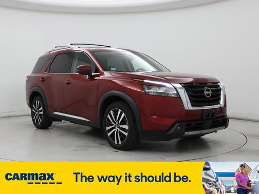 2023 Nissan Pathfinder Platinum