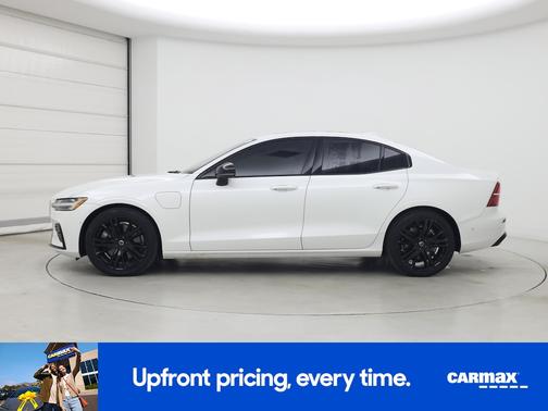 2023 Volvo S60 Recharge Plug-In Hybrid T8 Plus Black Edition