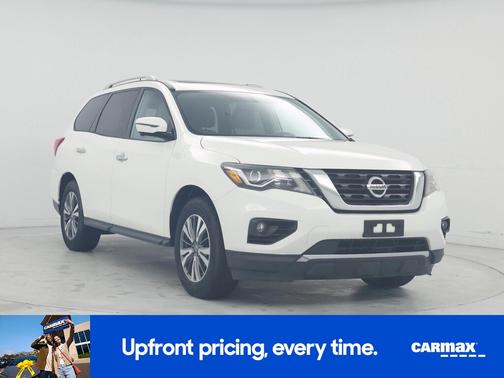 2017 Nissan Pathfinder SL