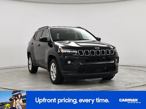 Black 2024 Jeep Compass Latitude