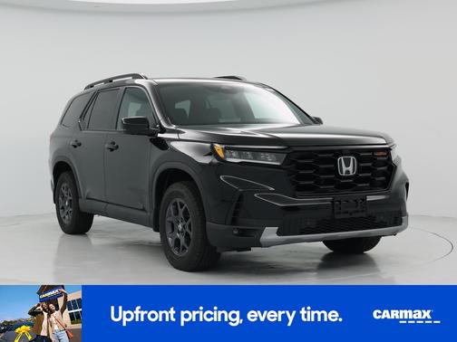 Black 2025 Honda Pilot Trailsport