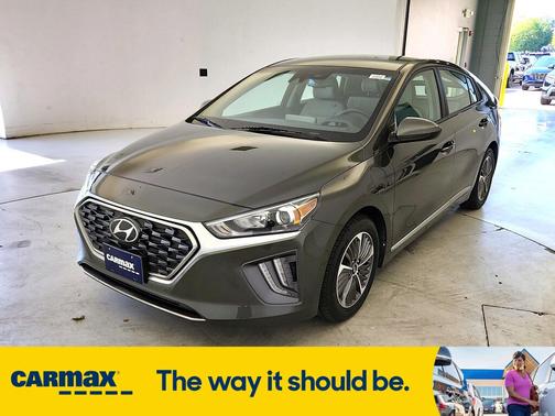 2021 Hyundai IONIQ Plug-In Hybrid SE