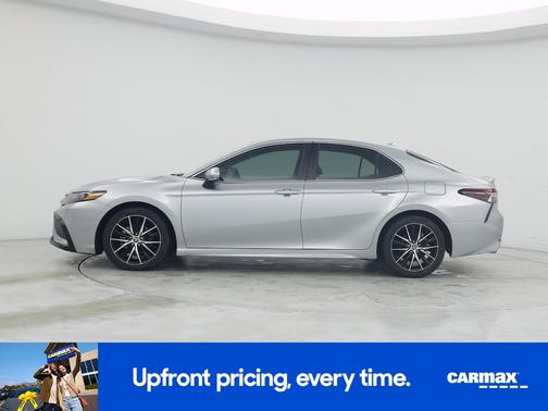 2023 Toyota Camry Hybrid SE