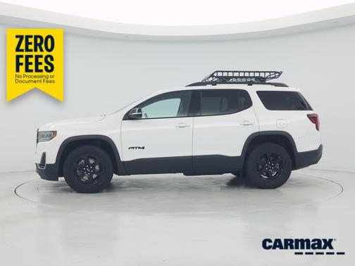 White 2022 GMC Acadia AT4