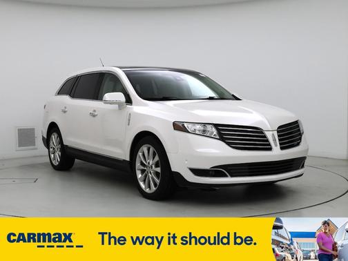 2019 Lincoln MKT Reserve