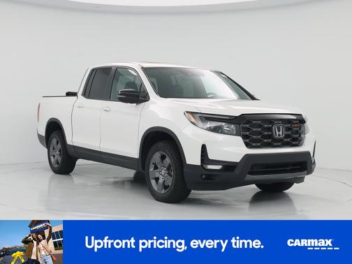 White 2025 Honda Ridgeline Trailsport