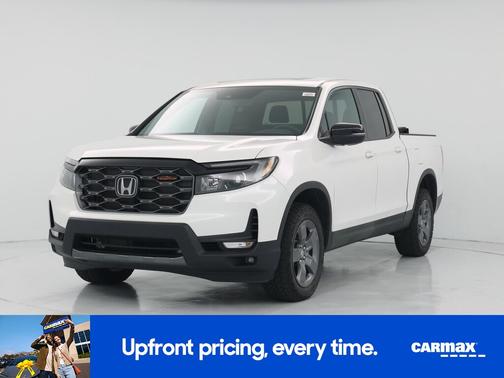 White 2025 Honda Ridgeline Trailsport