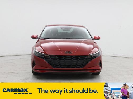 2022 Hyundai ELANTRA SE