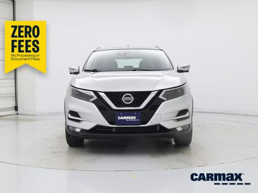 Silver 2022 Nissan Rogue Sport SL