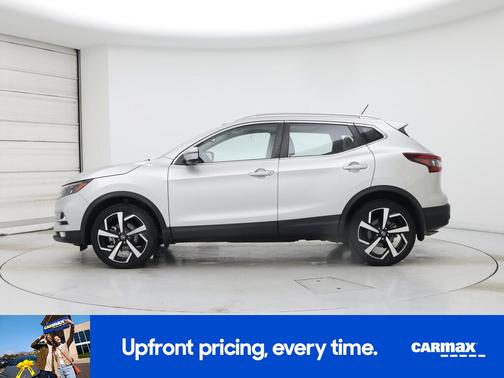 Silver 2022 Nissan Rogue Sport SL