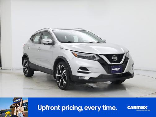 Silver 2022 Nissan Rogue Sport SL