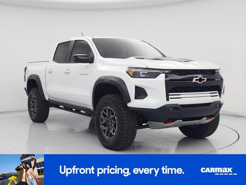 White 2025 Chevrolet Colorado ZR2