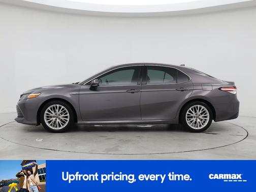 2019 Toyota Camry Hybrid XLE