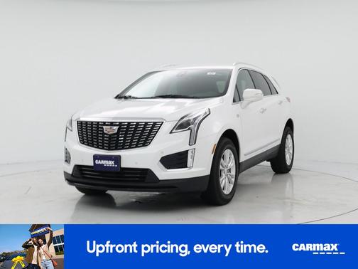 White 2023 Cadillac XT5 Luxury