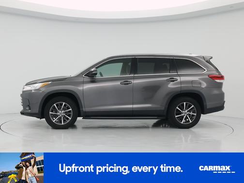 Gray 2019 Toyota Highlander XLE
