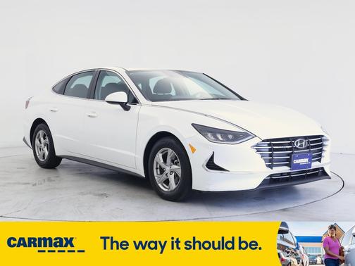 2022 Hyundai SONATA SE