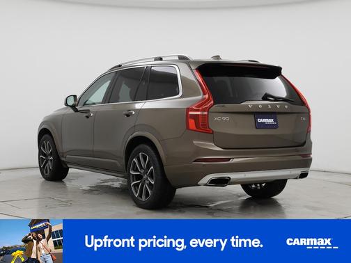 2016 Volvo XC90 T6 Momentum