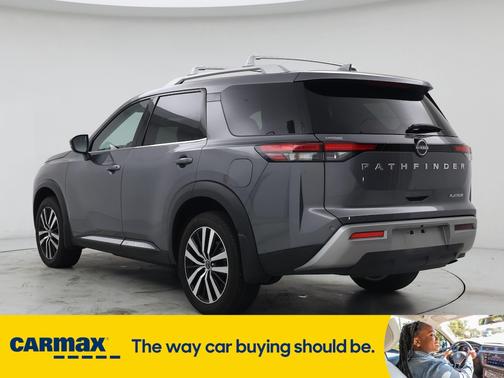 2024 Nissan Pathfinder Platinum