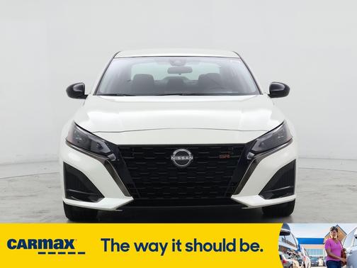 2023 Nissan Altima SR