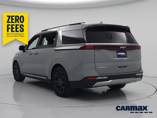 Silver 2023 Kia Carnival SX Prestige