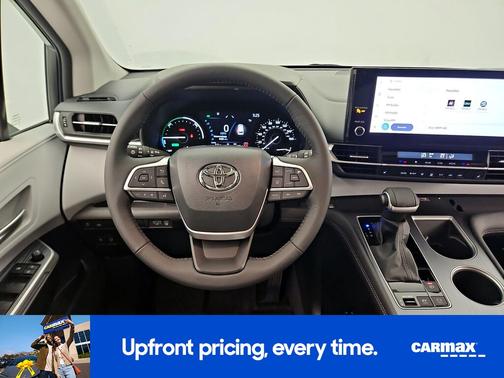 White 2026 Toyota Sienna XLE