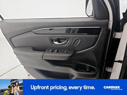 White 2025 Honda Pilot EX-L