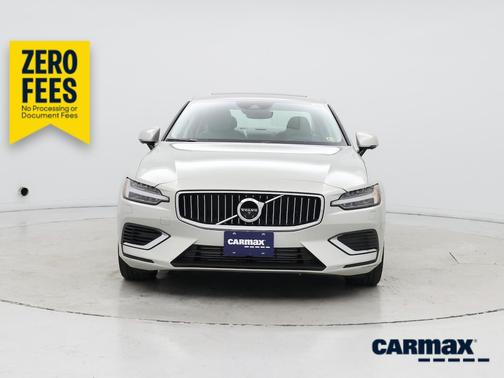 Gray 2019 Volvo S60 Hybrid T8 Inscription