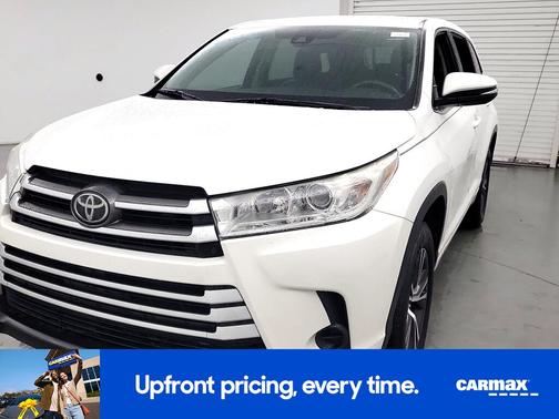 2017 Toyota Highlander LE