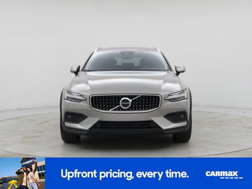 2023 Volvo V60 Cross Country B5 Ultimate