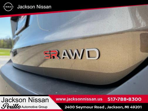 Canyon Bronze Metallic 2026 Nissan Kicks SR