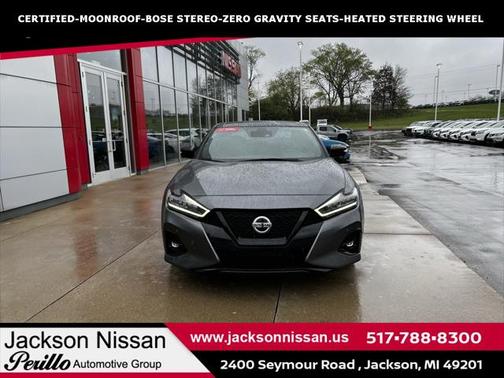 2022 Nissan Maxima SR