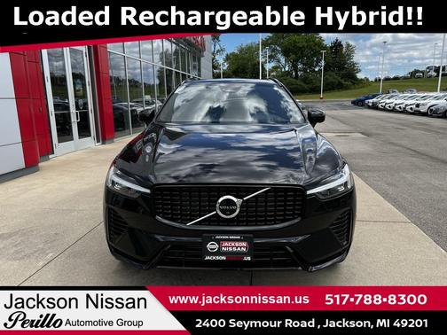 2022 Volvo XC60 Recharge Plug-In Hybrid T8 R-Design