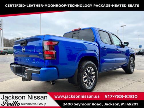 2024 Nissan Frontier SL