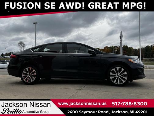 2020 Ford Fusion SE