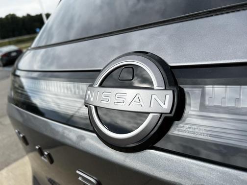 2025 Nissan Murano SV