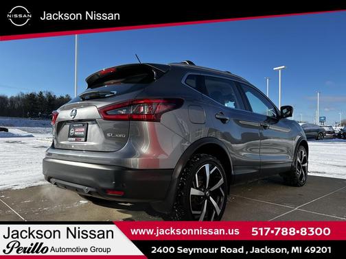 2021 Nissan Rogue Sport SL