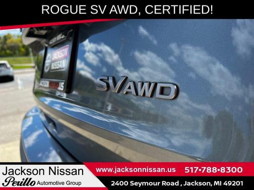 Gun Metallic 2024 Nissan Rogue SV