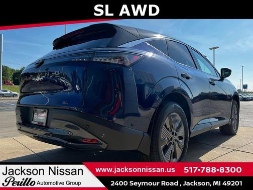 Deep Ocean Blue Pearl/Super Black 2025 Nissan Murano SL