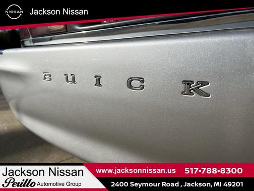 2001 Buick Park Avenue Base